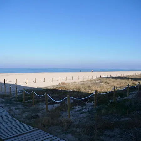Comodo En Con Aire Acondicionado Y Aparcamiento, Cerca De La Playa - Es-373-57 *