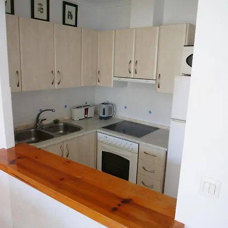 Apartment Comodo En Con Aire Acondicionado Y Aparcamiento, Cerca De La Playa - Es-373-57 *