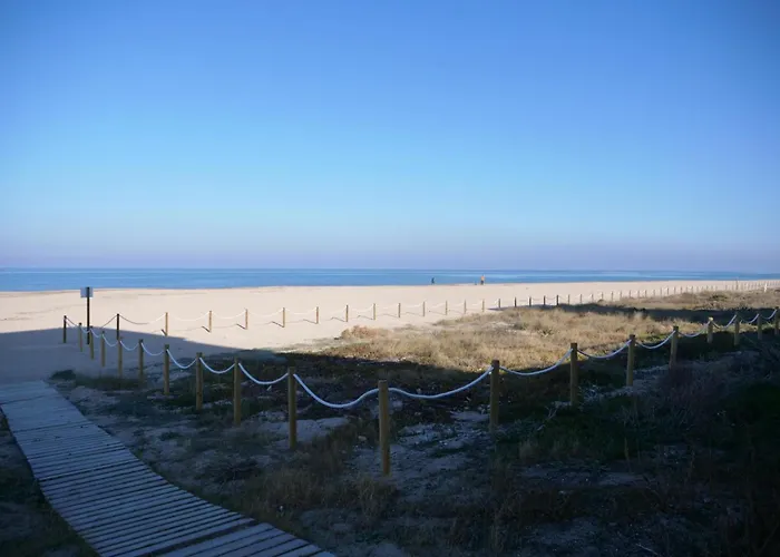 Comodo En Con Aire Acondicionado Y Aparcamiento, Cerca De La Playa - Es-373-57